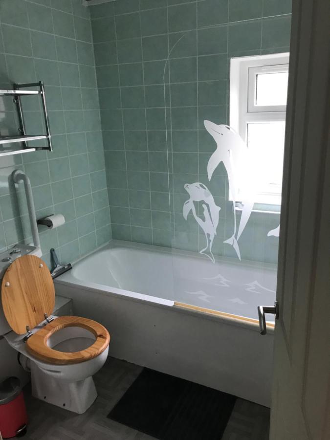 2 Bedroom Garden Apartment Cheltenham Dış mekan fotoğraf